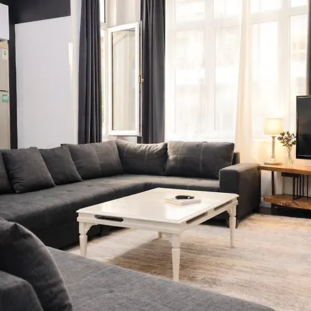 Taksim Flat Street
